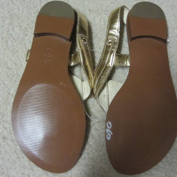 NEW! Michale Kors sandals - Picture 3 of 3